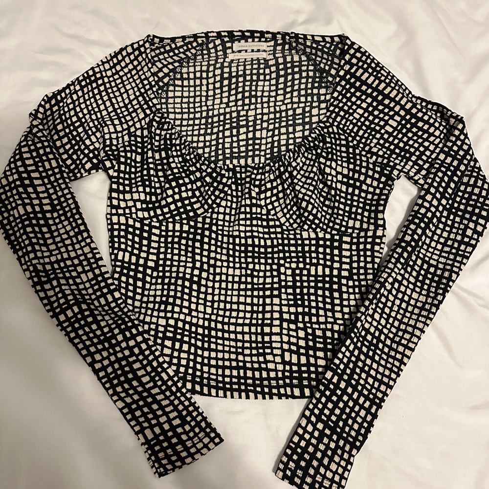 Urban Outfitters Black and White Grid Long Sleeve Top